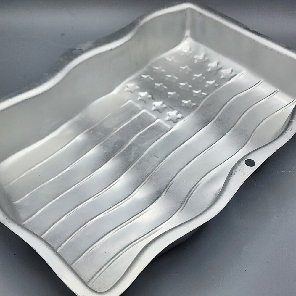 Wilton Stars & Stripes American Flag Cake Pan #2105-183 (2000) Vintage Aluminum - Picture 9 of 9